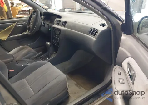 2001 Toyota Camry Le from USA, damaged, VIN JT2BG22K810546666